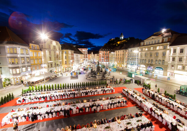     culinary event "Long Table of Graz" / Hauptplatz Graz